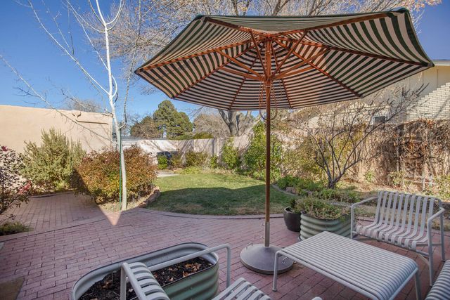 7504 Vista del Arroyo Avenue NE, Albuquerque, NM 87109