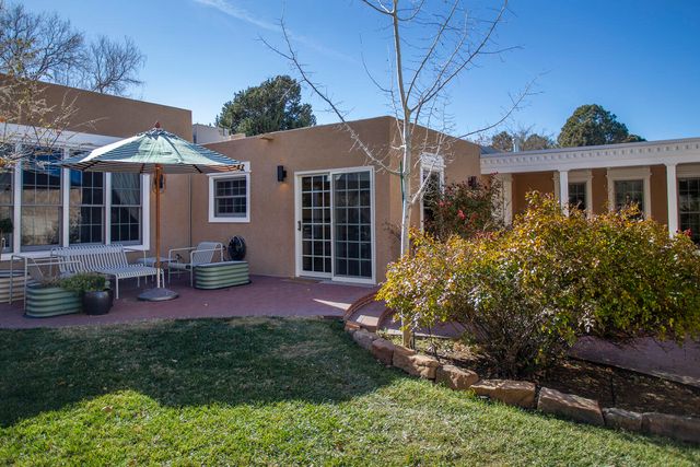 7504 Vista del Arroyo Avenue NE, Albuquerque, NM 87109