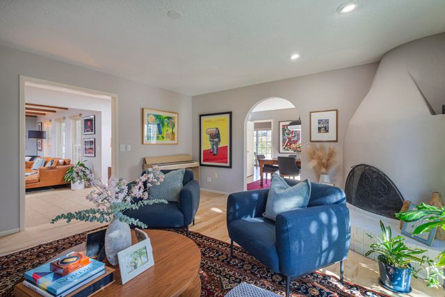 7504 Vista del Arroyo Avenue NE, Albuquerque, NM 87109