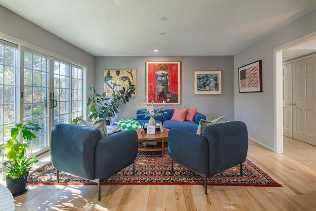 7504 Vista del Arroyo Avenue NE, Albuquerque, NM 87109