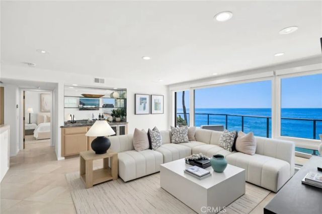 921 Gaviota Drive, Laguna Beach, CA 92651
