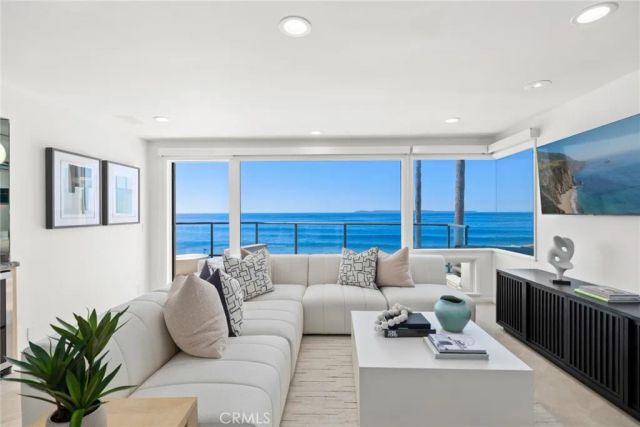 921 Gaviota Drive, Laguna Beach, CA 92651