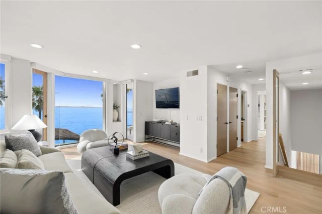 921 Gaviota Drive, Laguna Beach, CA 92651