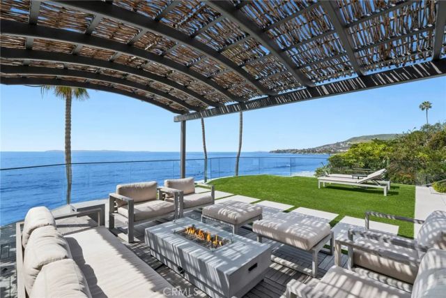 921 Gaviota Drive, Laguna Beach, CA 92651