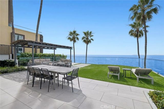 921 Gaviota Drive, Laguna Beach, CA 92651