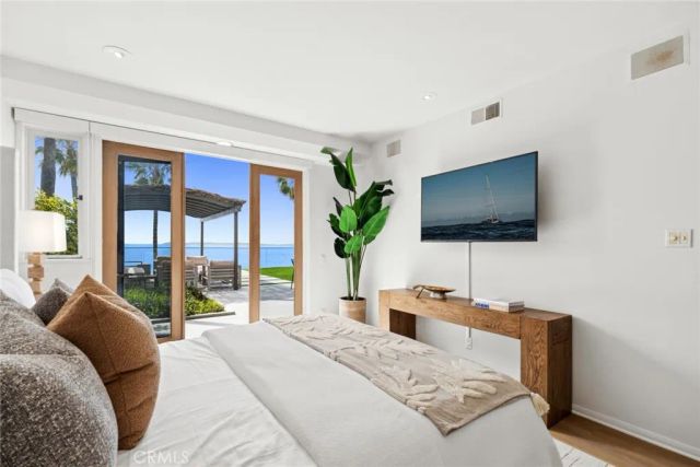 921 Gaviota Drive, Laguna Beach, CA 92651