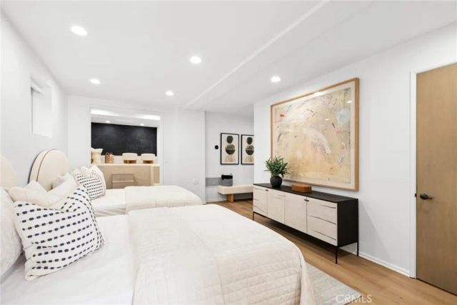 921 Gaviota Drive, Laguna Beach, CA 92651