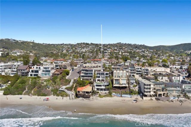 921 Gaviota Drive, Laguna Beach, CA 92651