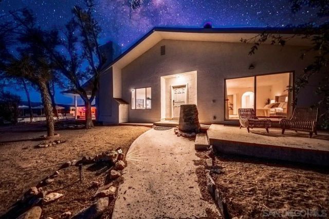 3900 Avenida Tortuga, Joshua Tree, CA 92252