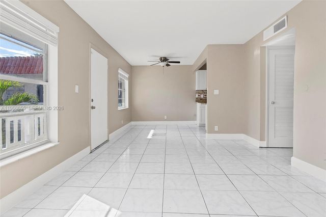 1333 S Dixie Hwy 222, Deerfield Beach, FL 33441