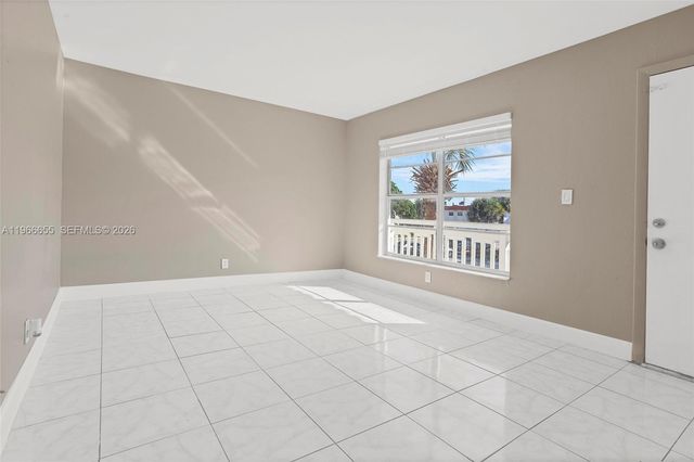 1333 S Dixie Hwy 222, Deerfield Beach, FL 33441