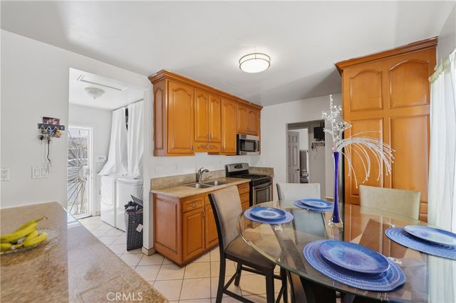 2324 E 108th, Los Angeles, CA 90059