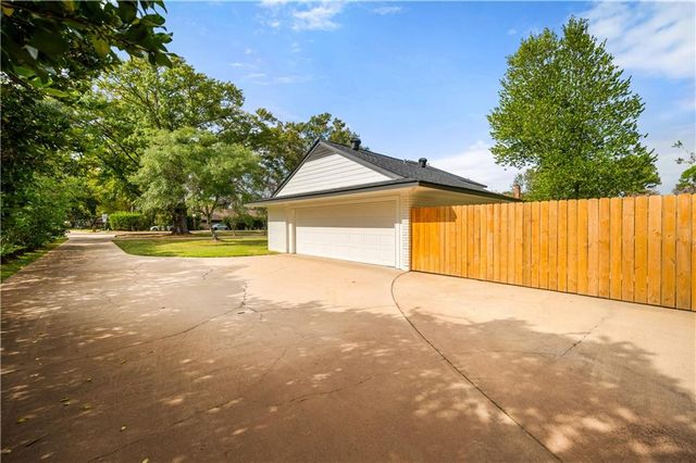 1207 HEYMAN Lane, Alexandria, LA 71303