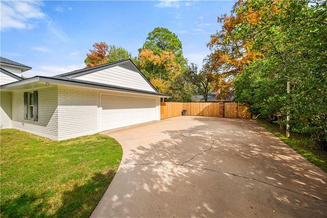 1207 HEYMAN Lane, Alexandria, LA 71303