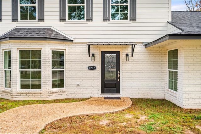 1207 HEYMAN Lane, Alexandria, LA 71303