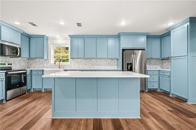 1207 HEYMAN Lane, Alexandria, LA 71303