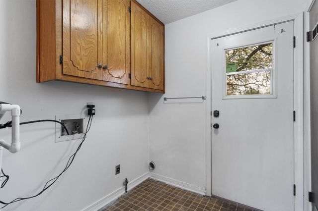 422 Patricia RD, Georgetown, TX 78628