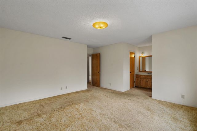 422 Patricia RD, Georgetown, TX 78628