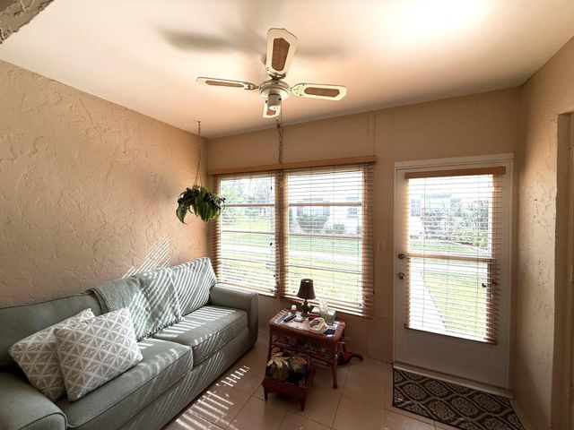375 SW 56th Avenue 116, Margate, FL 33068