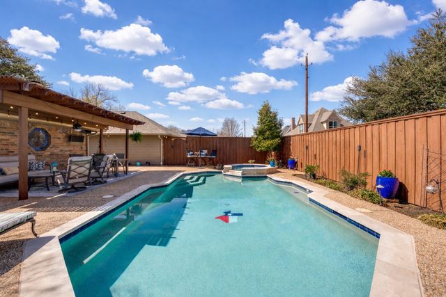 724 Greenway Drive, Coppell, TX 75019