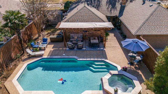 724 Greenway Drive, Coppell, TX 75019