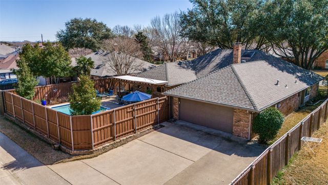 724 Greenway Drive, Coppell, TX 75019
