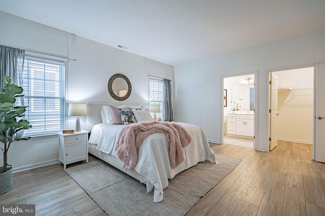 3855 VICTORS WAY, Easton, PA 18045