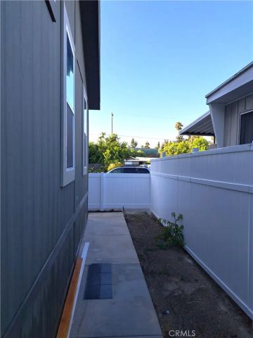 400 E. Arbor St. 1, Long Beach, CA 90805