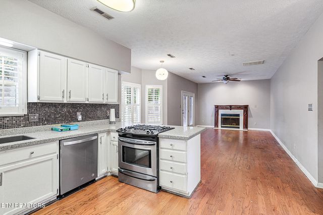 1041 Edenbridge Way, Knoxville, TN 37923