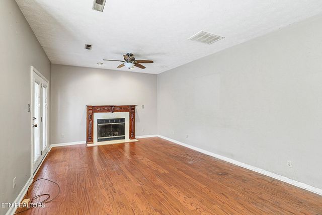 1041 Edenbridge Way, Knoxville, TN 37923