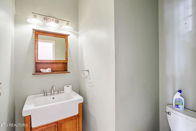 1041 Edenbridge Way, Knoxville, TN 37923