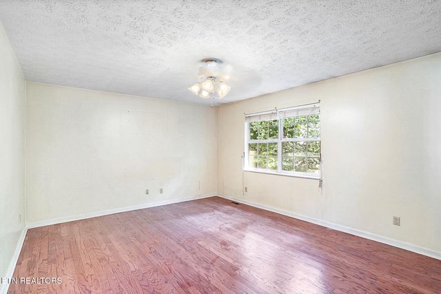 1041 Edenbridge Way, Knoxville, TN 37923