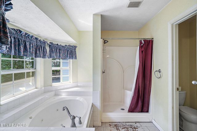 1041 Edenbridge Way, Knoxville, TN 37923