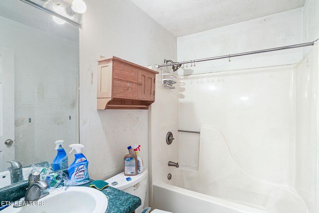 1041 Edenbridge Way, Knoxville, TN 37923