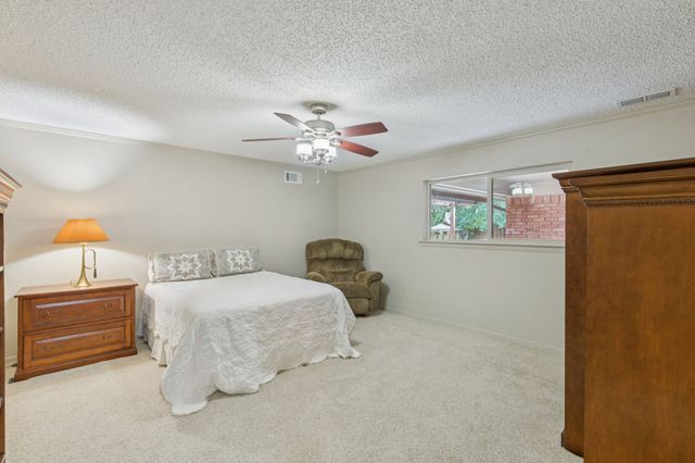 9414 Arborhill Drive, Dallas, TX 75243