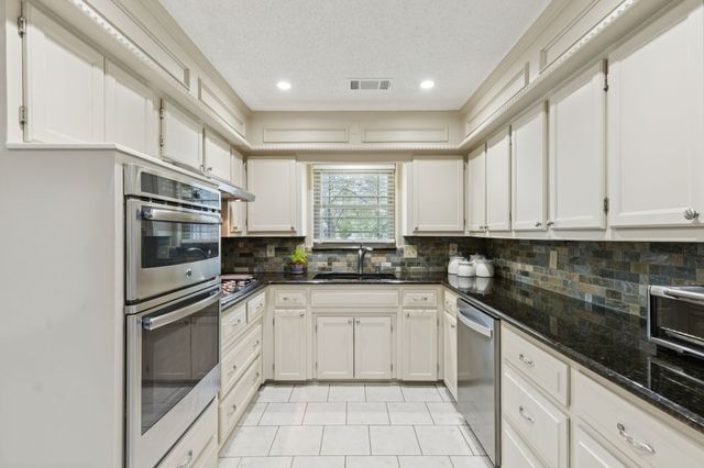 9414 Arborhill Drive, Dallas, TX 75243