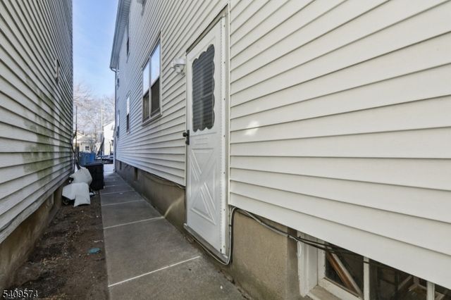 89 Anderson Ave 2, Wallington Boro, NJ 07057