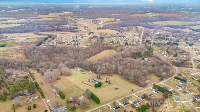 2107 Jenkins Printing Drive, Newton, NC 28658