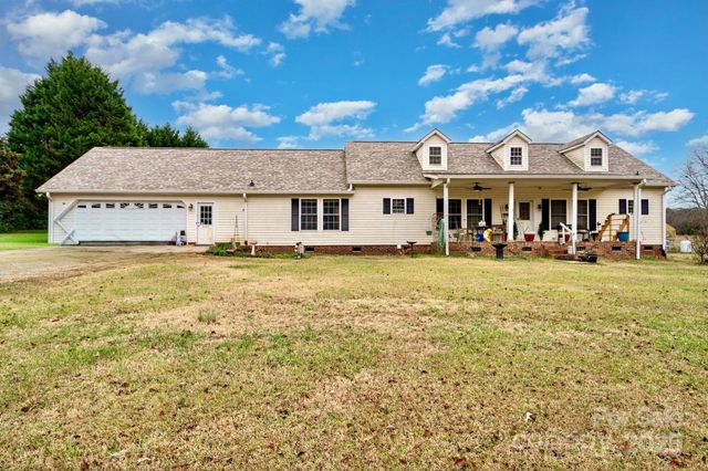 2107 Jenkins Printing Drive, Newton, NC 28658