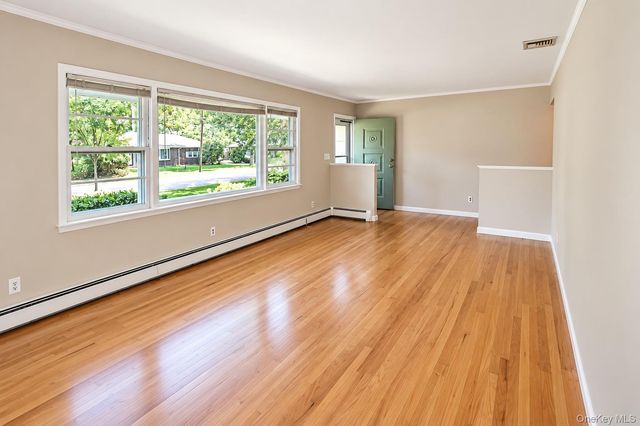 74 N Howells Point Road, Bellport Village, NY 11713