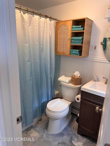 101 Center Avenue, Keansburg, NJ 07734