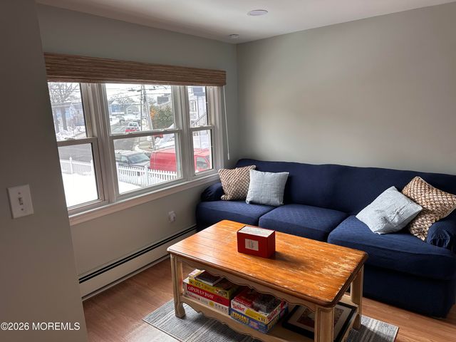 101 Center Avenue, Keansburg, NJ 07734