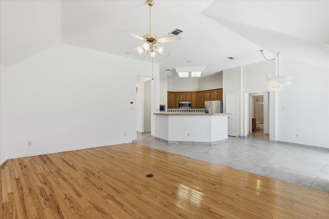 9325 Vista Circle, Irving, TX 75063