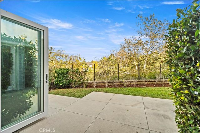 4 Summer House Lane, Newport Beach, CA 92660