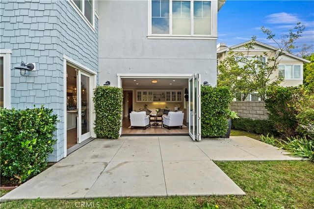 4 Summer House Lane, Newport Beach, CA 92660