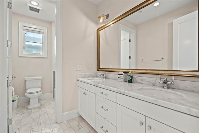 4 Summer House Lane, Newport Beach, CA 92660