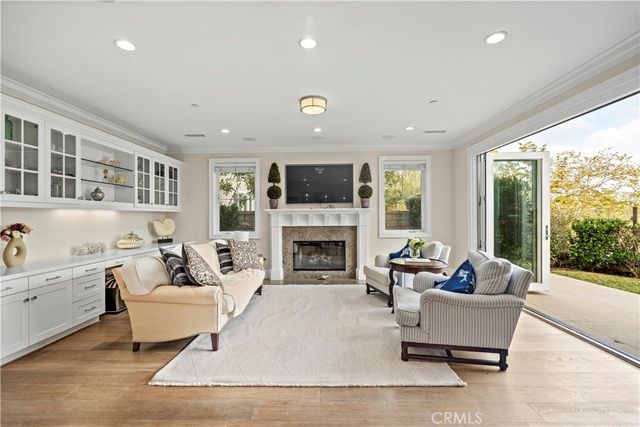 4 Summer House Lane, Newport Beach, CA 92660