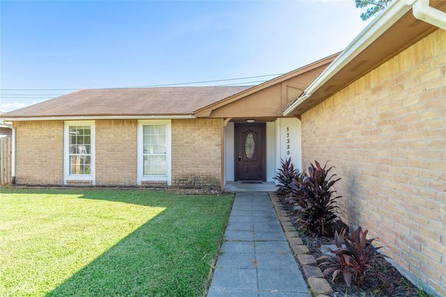 17330 Heritage Bay Drive, Webster, TX 77598