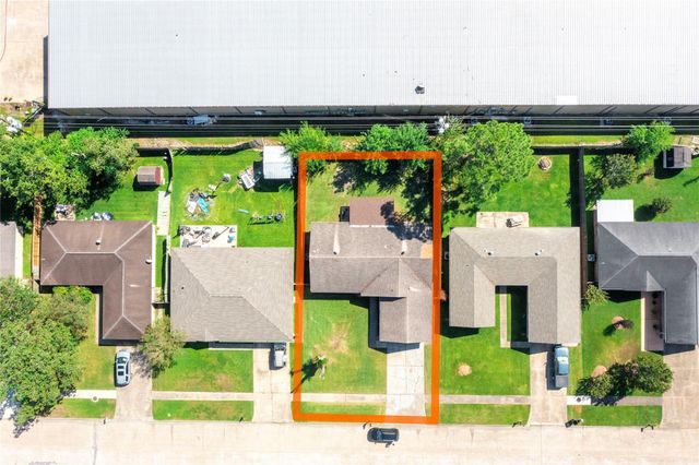 17330 Heritage Bay Drive, Webster, TX 77598