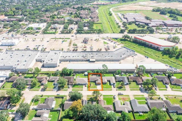 17330 Heritage Bay Drive, Webster, TX 77598
